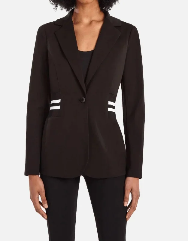 Deal Frenzy Alpha Jacket In Black