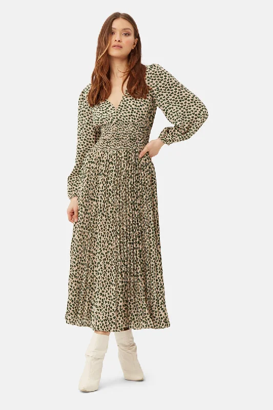 Online Only Traffic People Green Heart Like Aurora Dress