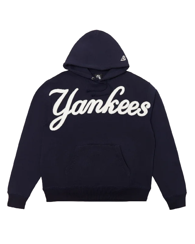 stylish training hoodieNY Yankees Heart & Mind Hoodie