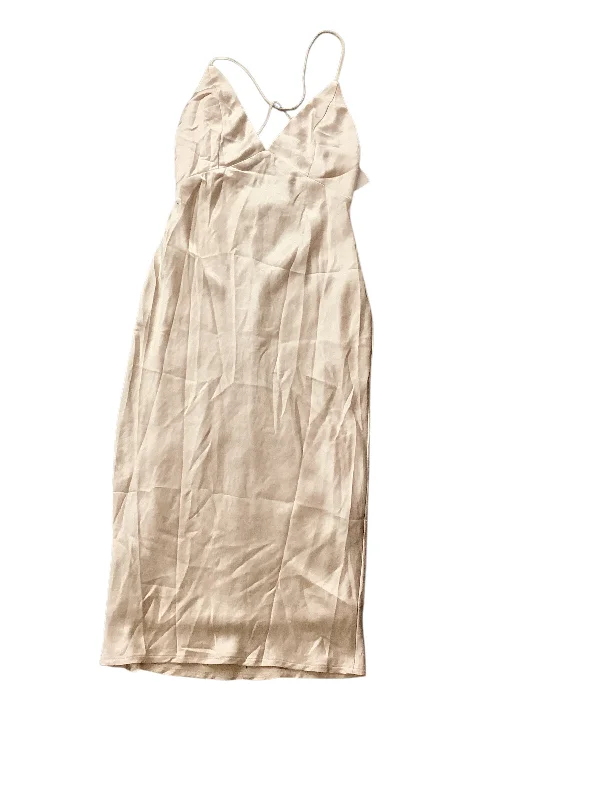 Super Sale Dress Casual Midi By Clothes Mentor In Peach, Size: 2