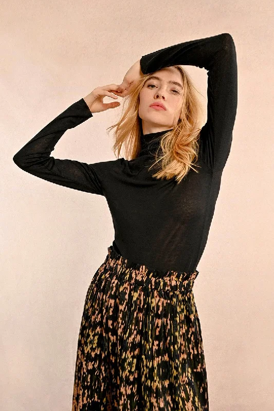 Shop and Save Molly Bracken Black Knitted Turtle Neck Undersweater