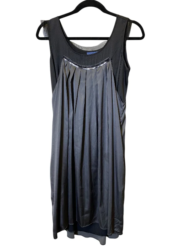 Closeout Dress Casual Short By Simply Vera In Black & Grey, Size: M