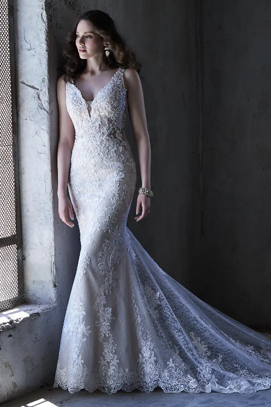 Price Rollback Delilah | Maggie Sottero | Size 14