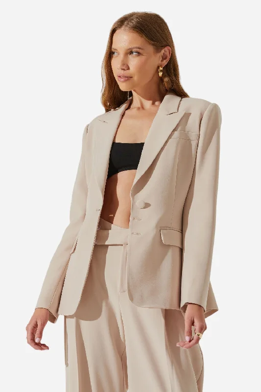 chic padded coatASTR The Label Rubina Cutout Blazer in Natural