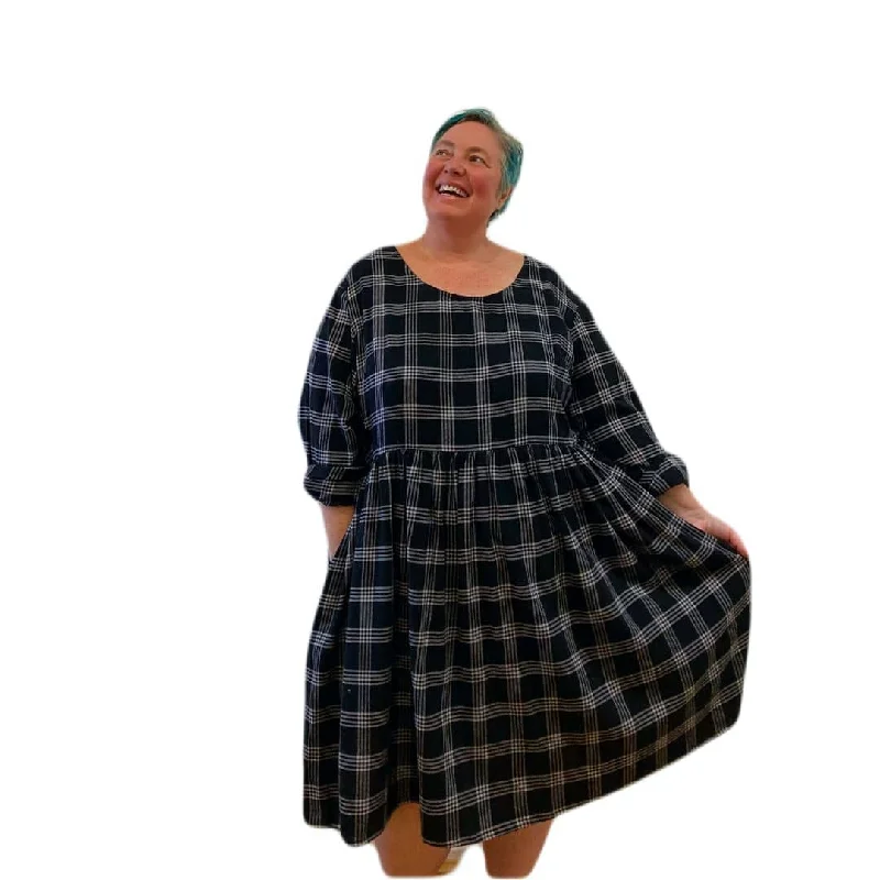 elegant shift dressWinter Sally Plus Size Dress with Pockets | Black & White Tartan Flannelette