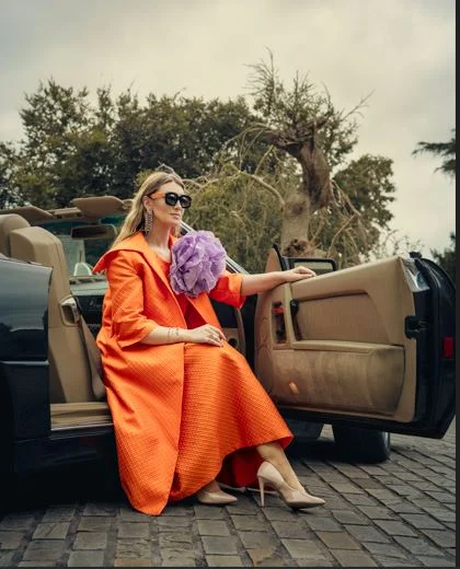 chic dressMatilde Cano Orange Naranja Ress, Adamscado Coat And Oscuro Malva Flower