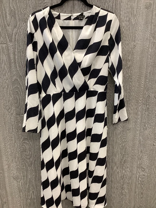 midi dressDress Casual Maxi By Ann Taylor In Black & White, Size: S