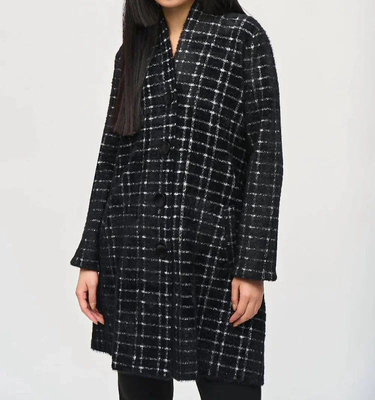 Season Finale Sale Plaid Feather Yarn Sweater Coat In Black/white