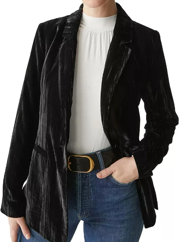 Bonus Savings Darby Longline Blazer In Crinkle Velvet In Black