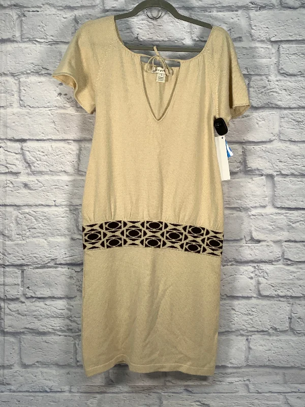 Savings Bonanza Dress Designer By Clothes Mentor In Cream, Size: S