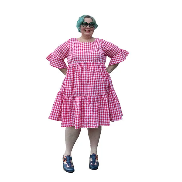 vintage dressPink Gingham Midi Plus Size Ruffle dress