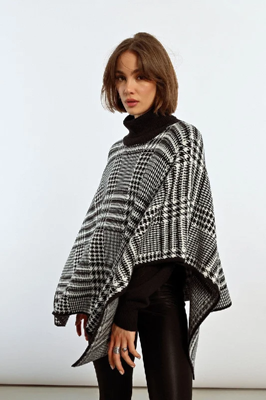 Act Now Lili Sidonio Houndstooth Poncho