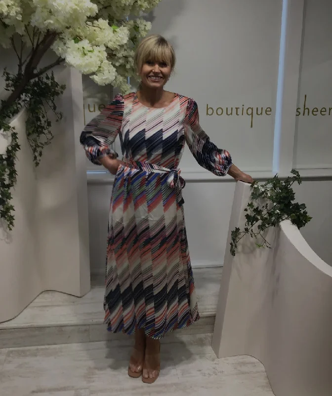 Customer Appreciation Sale Traffic People Willow Dress