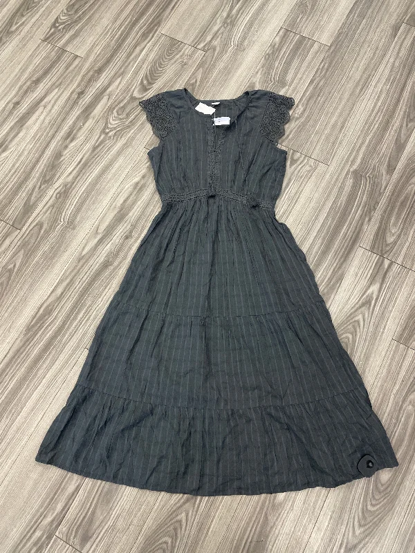 Reduced Prices Dress Casual Maxi By Old Navy In Grey, Size: M