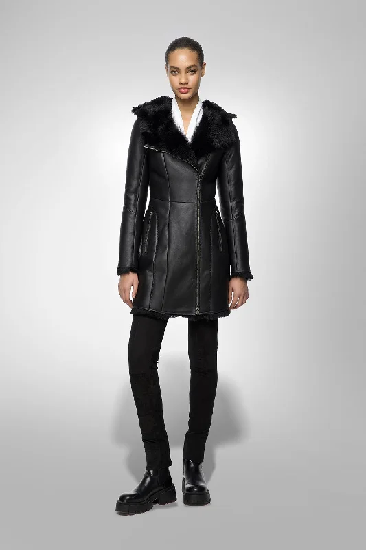 urban street coatAmelie - Black Shearling Coat