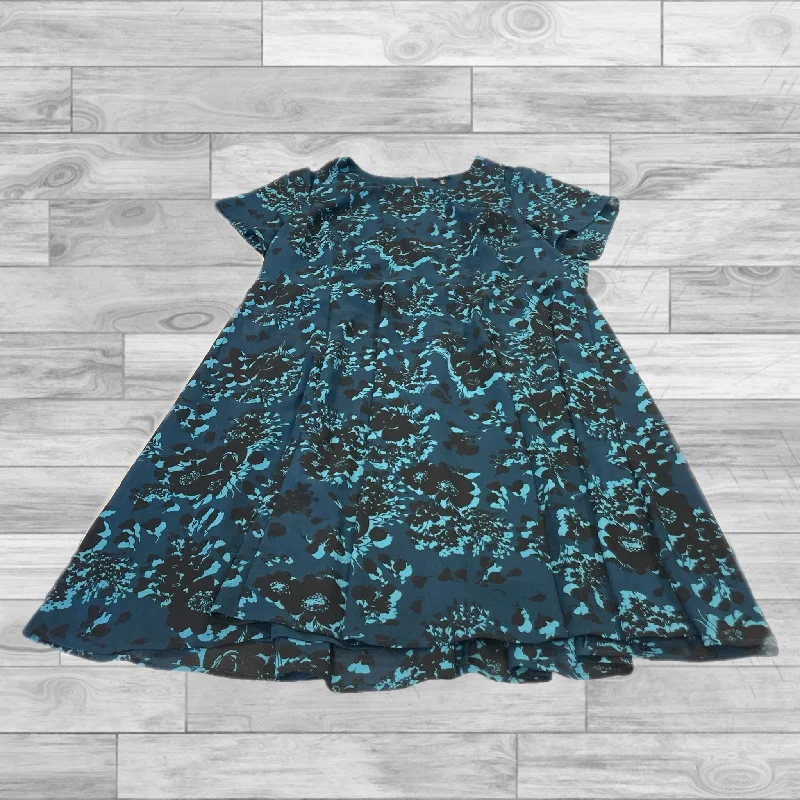 Stock Clearance Dress Casual Short By Torrid In Green, Size: 22
