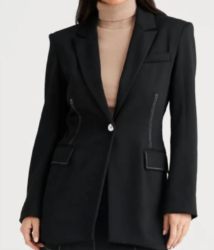 Act Now Chelsea Blazer In Black