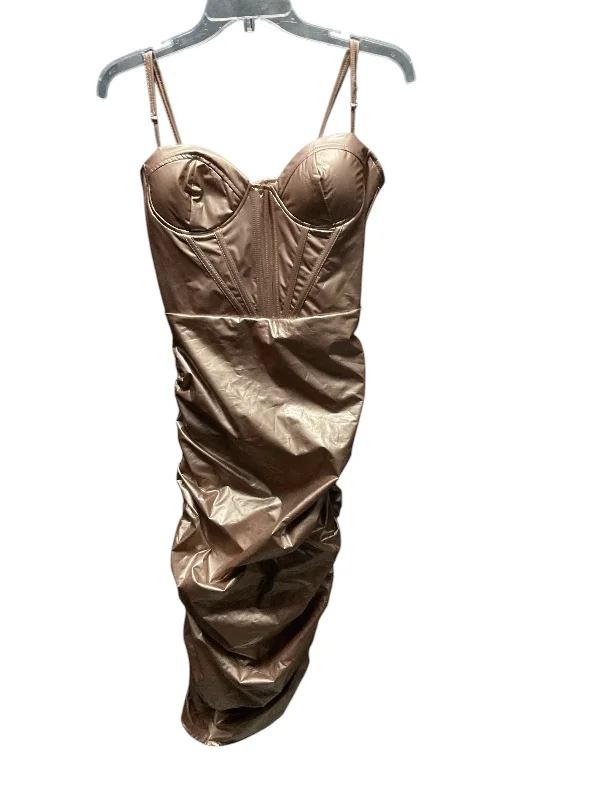 Deal Mania Dress Party Long By Akira In Gold, Size: M