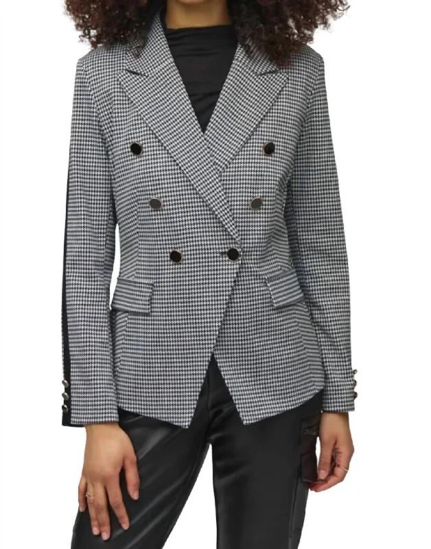 Holiday Sale Houndstooth Jacquard Knit Fitted Blazer In Black/vanilla