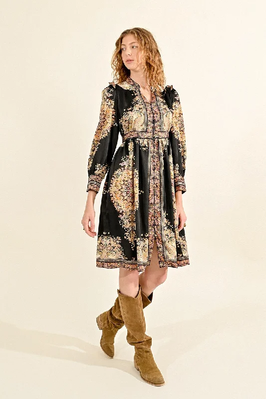 sophisticated dressMolly Bracken Printed Shirt Dress